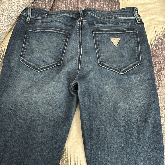 Guess Sienna Curvy fit Jeans - Picture 2 of 4